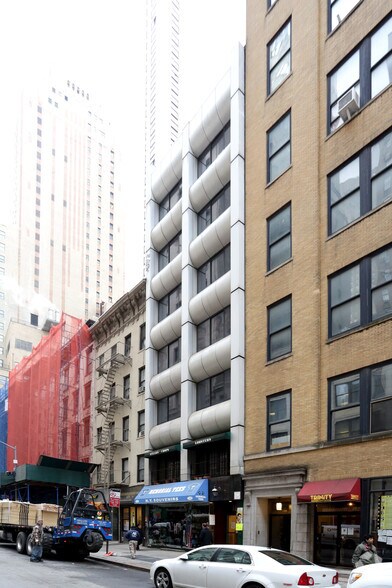 More Photos Of 108 Greenwich St, New York Office For Lease