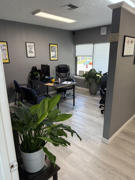 More Photos Of 1000 Emmett St, Kissimmee Medical For Lease