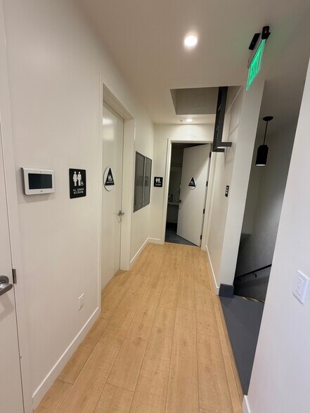 More Photos Of 470 S San Vicente Blvd, West Hollywood Office For Lease