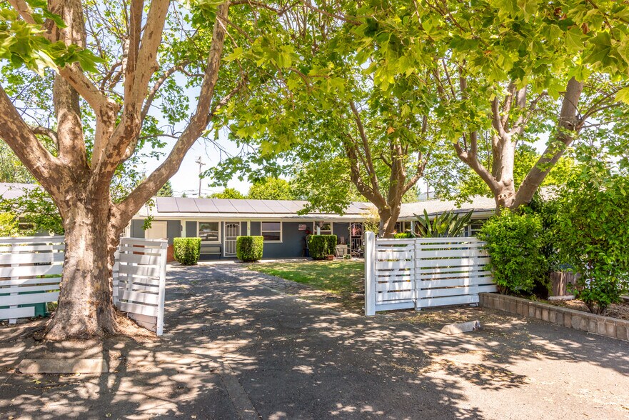 More Photos Of 595 Boyes Blvd, Sonoma Apartments For Sale