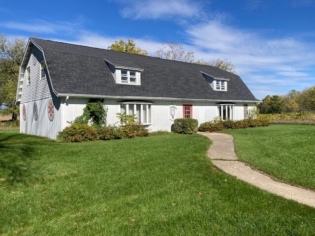 More Photos Of 540 North St, Green Lake Storefront Retail Residential For Sale