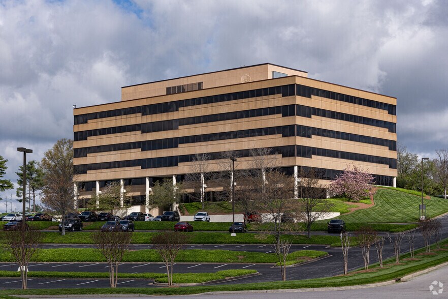 More Photos Of 402 Bna Dr, Nashville Office For Lease