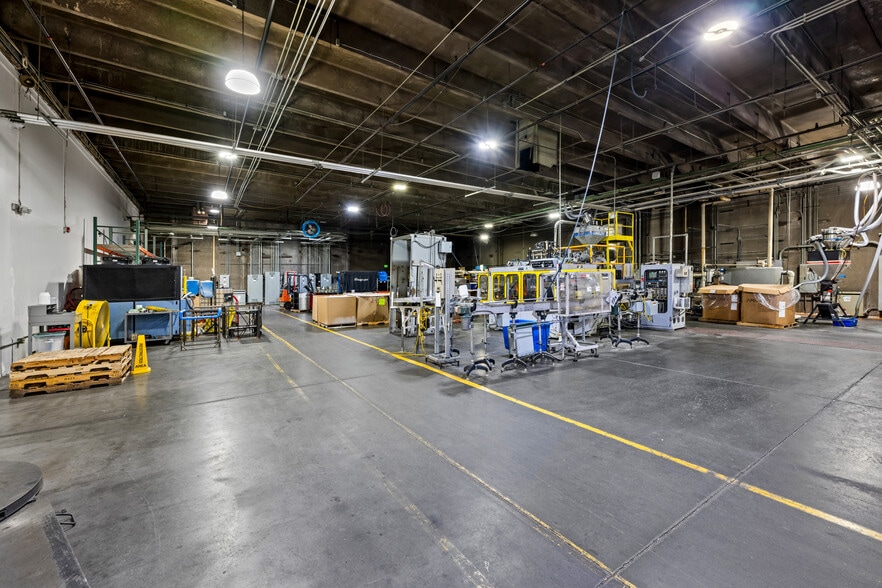 More Photos Of 5861 N Tennyson St, Arvada Warehouse For Sale