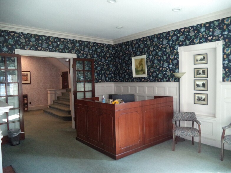 More Photos Of 1855 Elm St, Manchester Office For Lease