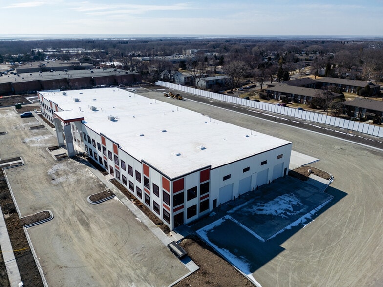 More Photos Of 4514 Western ave, Lisle Industrial For Lease