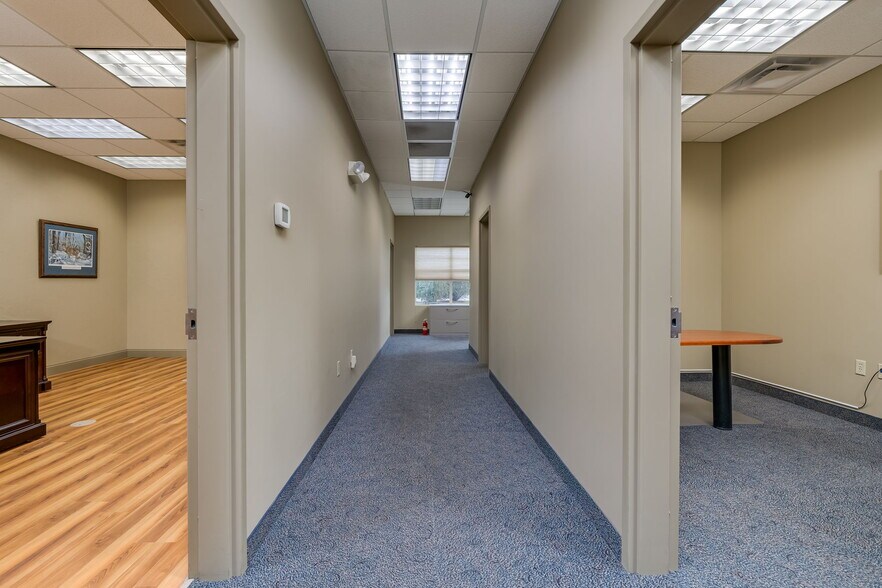 More Photos Of 120 Augusta Ct N, Mankato General Retail For Sale