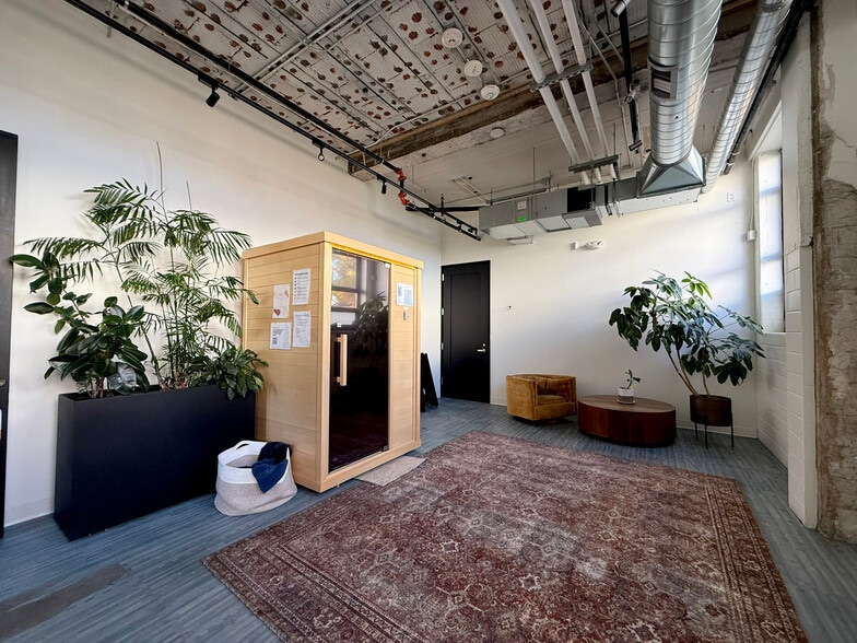 More Photos Of 2949 Federal Blvd, Denver Office For Lease