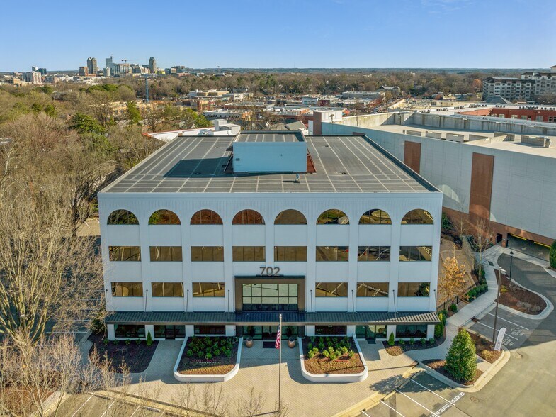 More Photos Of 702 Oberlin Rd, Raleigh Office For Lease