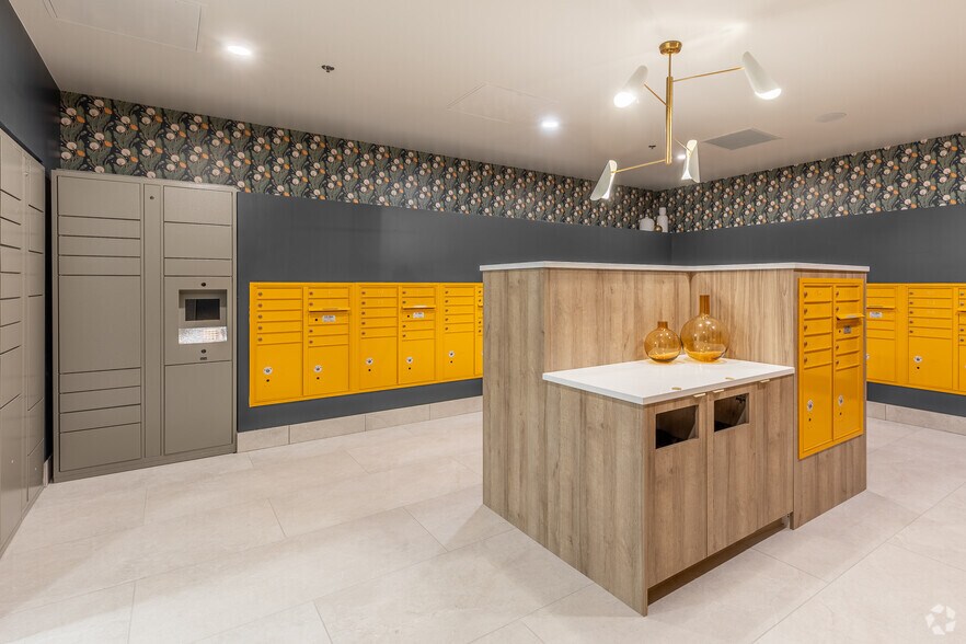 More Photos Of 10306 SE Main St, Milwaukie Apartments For Lease