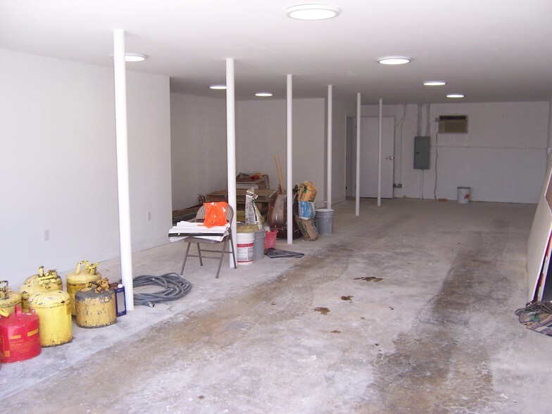 More Photos Of 7055-7057 SW 47th St, Miami Warehouse For Lease