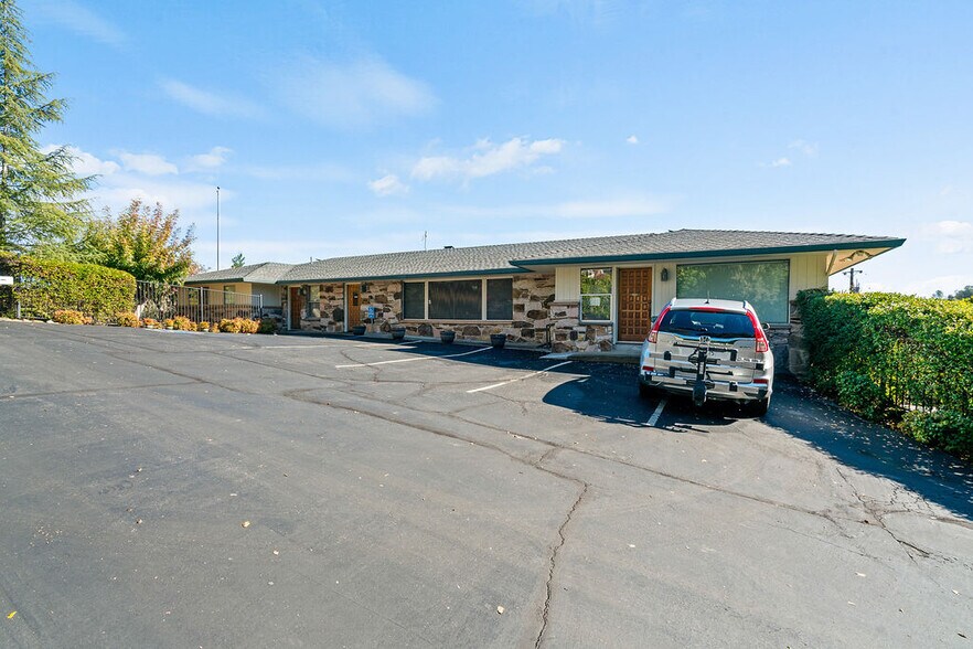 More Photos Of 2828 Easy St, Placerville Office For Sale