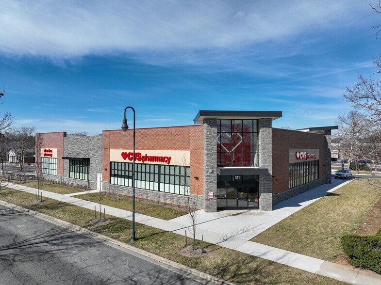 More Photos Of 104-116 Main St, Gaithersburg General Retail For Lease