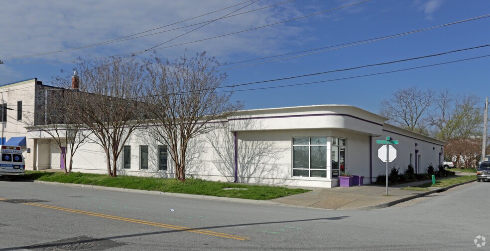 More Photos Of 2011 Queen St, Portsmouth Office For Sale