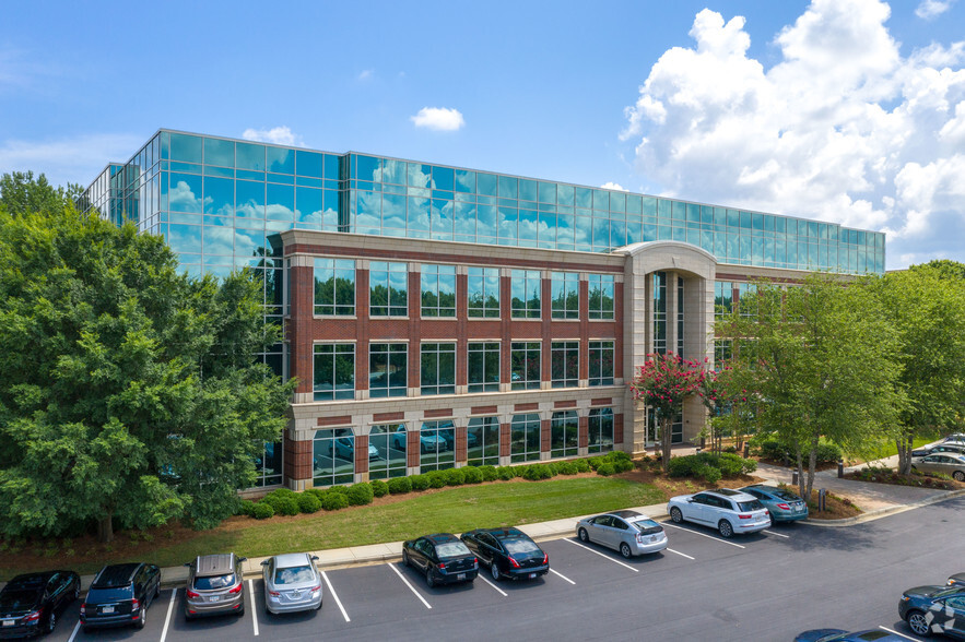 Primary Photo Of 6470 E Johns Crossing, Johns Creek Coworking Space