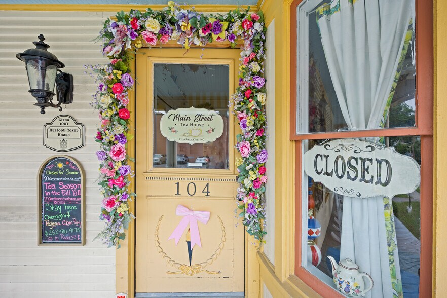 More Photos Of 104 W Main St, Elizabeth City Office Residential For Sale