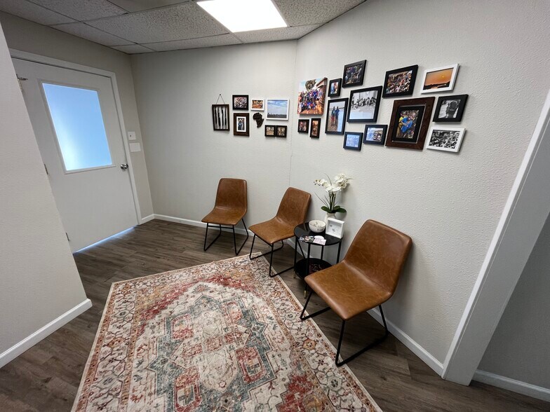 More Photos Of 111 E Lincoln Rd, Spokane Office For Sale