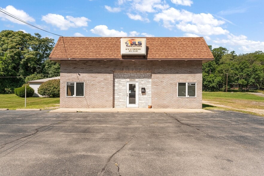 Primary Photo Of 5680 Central Ave, Portage Warehouse For Lease