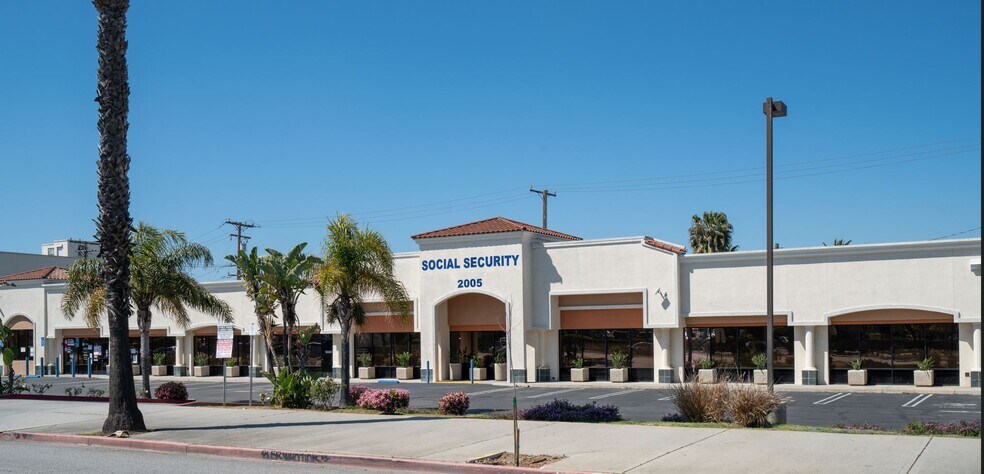 More Photos Of 2005 Long Beach Blvd, Long Beach Office For Sale