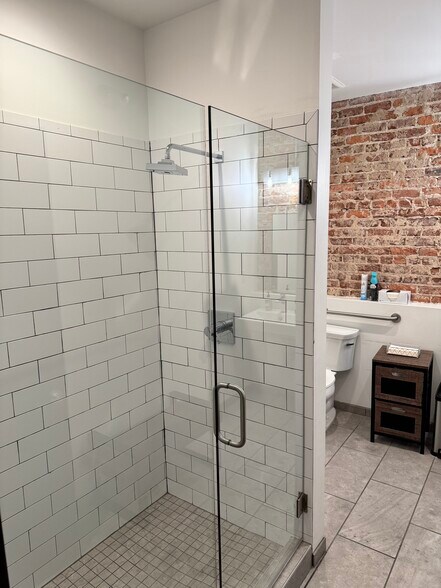 More Photos Of 206 Edgewood Ave SE, Atlanta General Retail For Lease