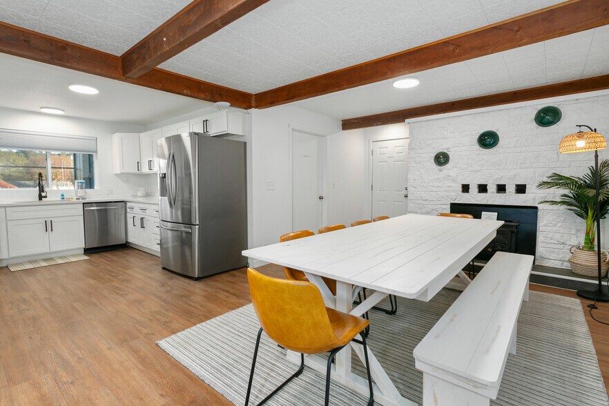 More Photos Of 2013 State Route 105, Grayland Hotel For Sale