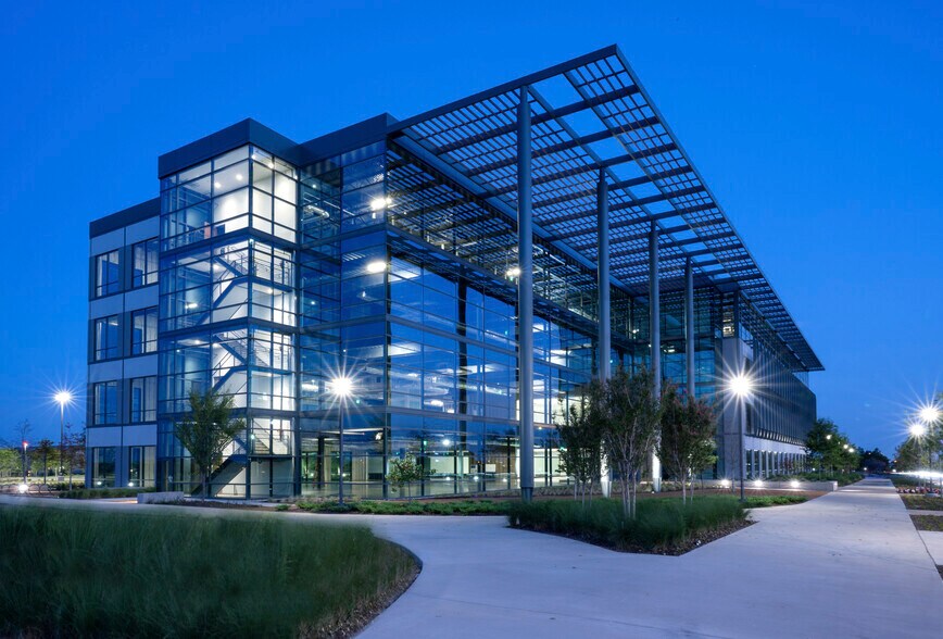 More Photos Of 9900 Hillwood Pky, Fort Worth Coworking Space