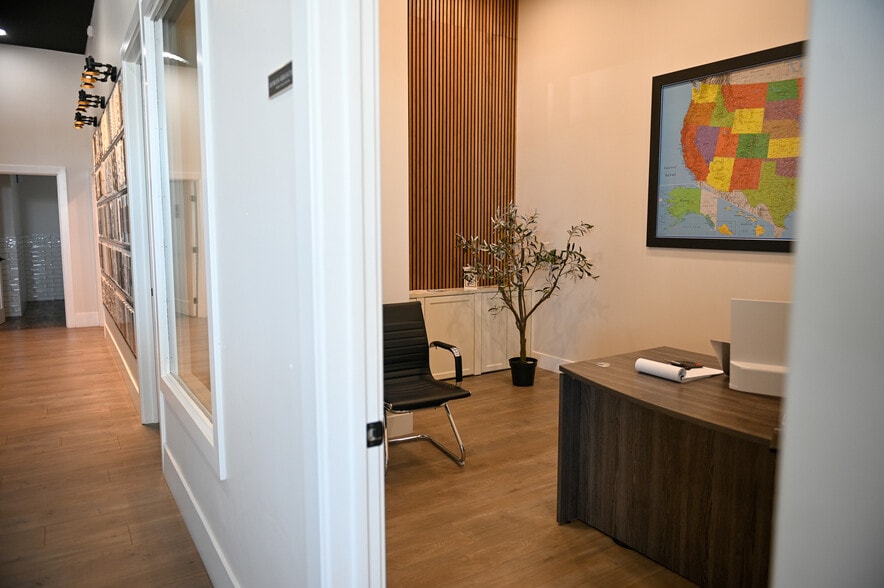 More Photos Of 5201 Auburn Blvd, Sacramento Freestanding For Sale