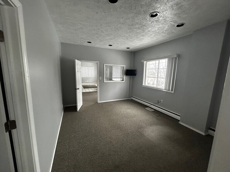 More Photos Of 12703 Triskett, Cleveland Office For Sale