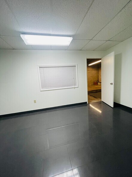 More Photos Of 3100 NW 72nd Ave, Miami Warehouse For Lease