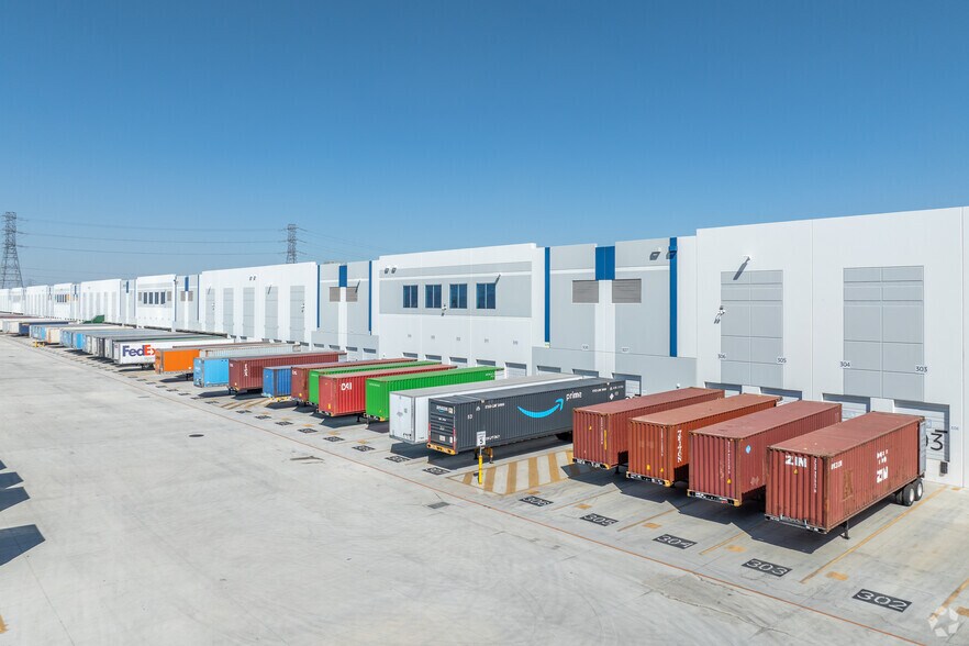 More Photos Of 4000 S Hamner Ave, Ontario Distribution For Lease