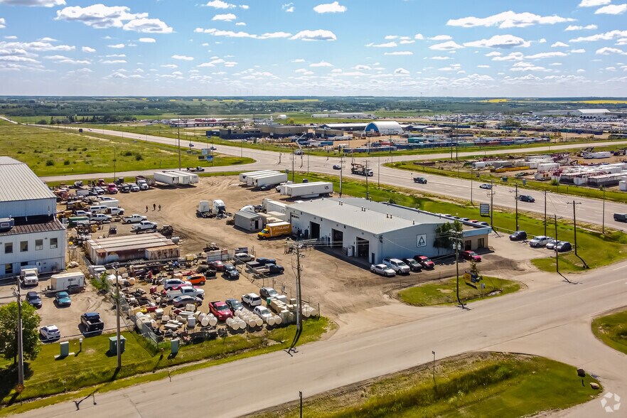 More Photos Of 2001 8th St, Nisku Warehouse For Sale