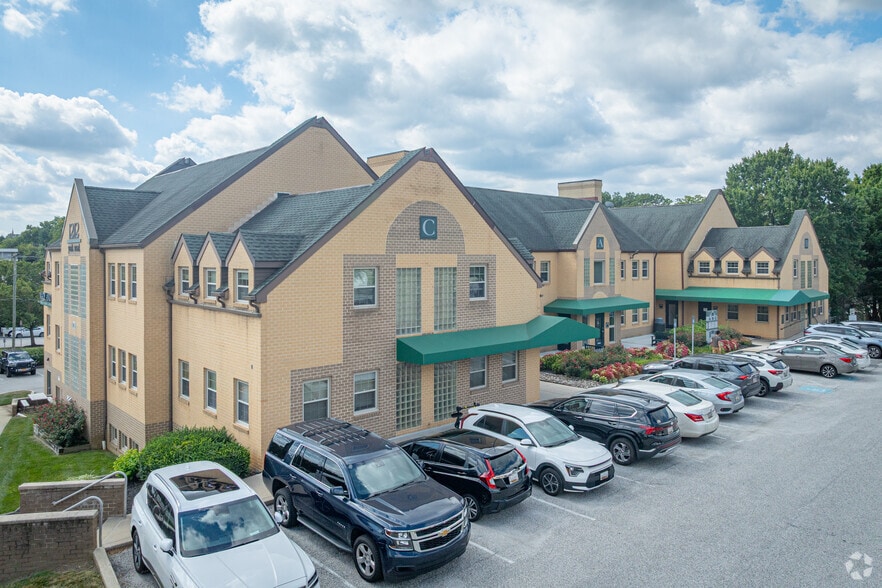 Primary Photo Of 1212 York Rd, Lutherville Medical For Sale