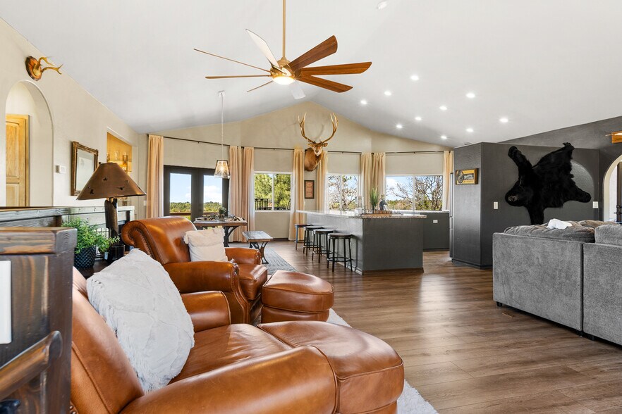 More Photos Of 7056 Bustin Dutch Trl, Show Low Multifamily For Sale