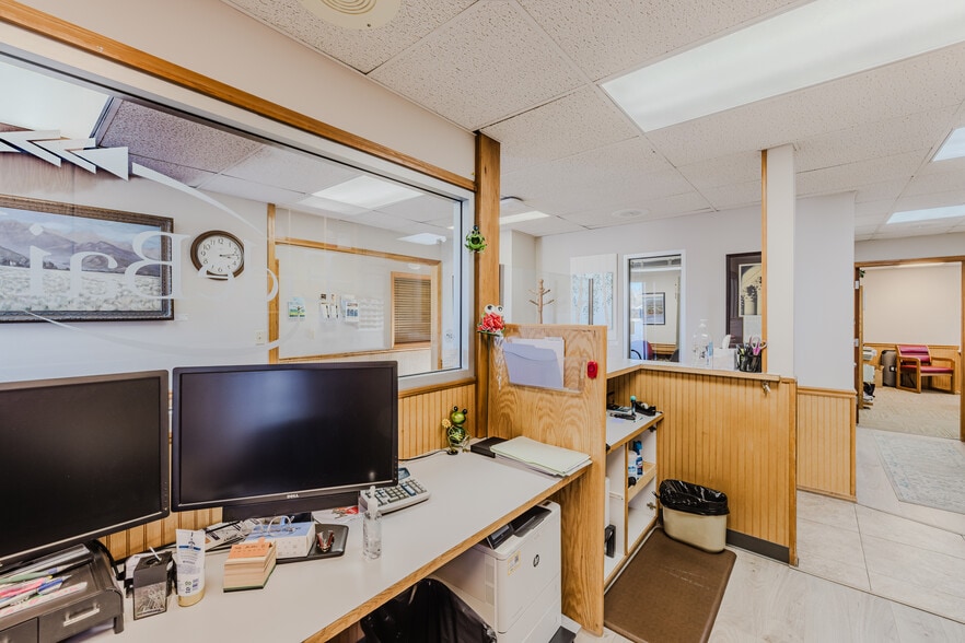 More Photos Of 975 5th St, Elko Office For Lease