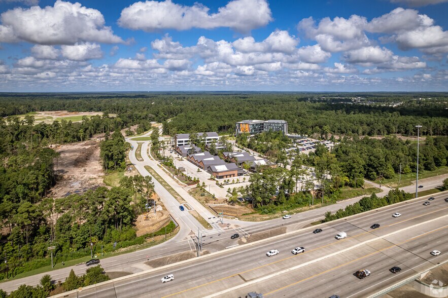 More Photos Of 1259 Grand Central Blvd, Conroe Unknown For Lease