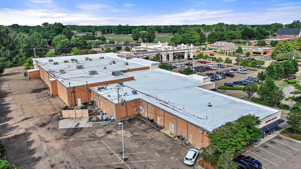 More Photos Of 1020-1038 Highway 51, Madison Unknown For Lease