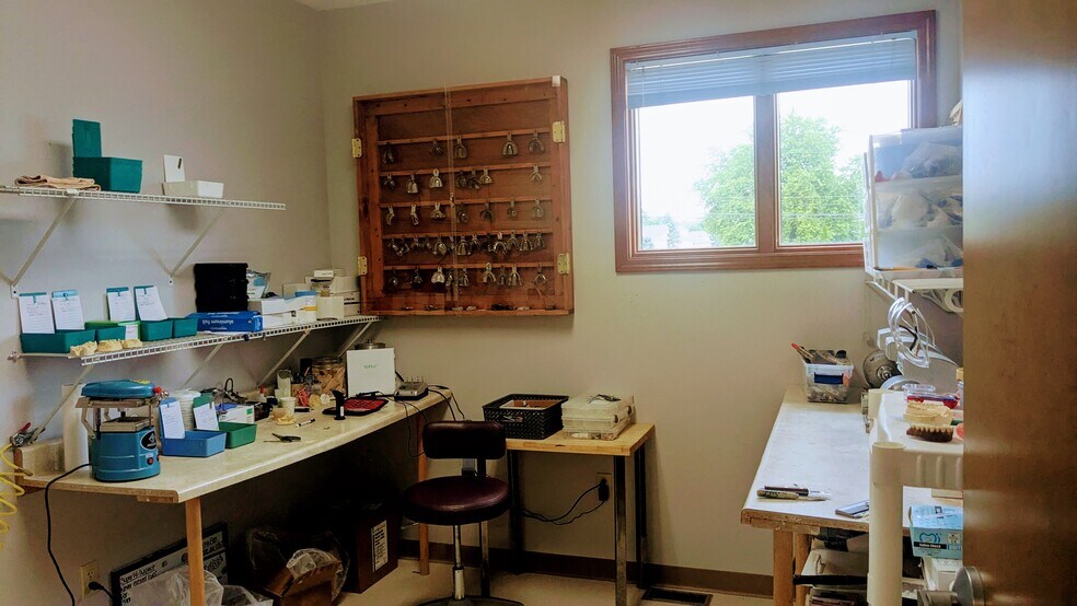 More Photos Of 101 Cross St, Waveland Office For Sale