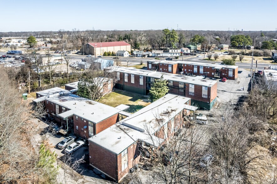 More Photos Of 2227 Airways Blvd, Memphis Apartments For Sale