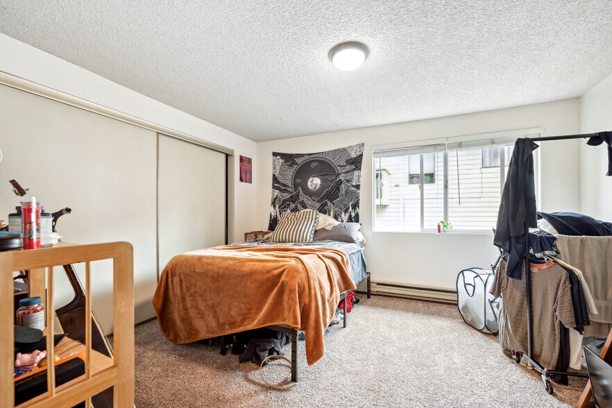 More Photos Of 1220 N 137th St, Seattle Apartments For Sale