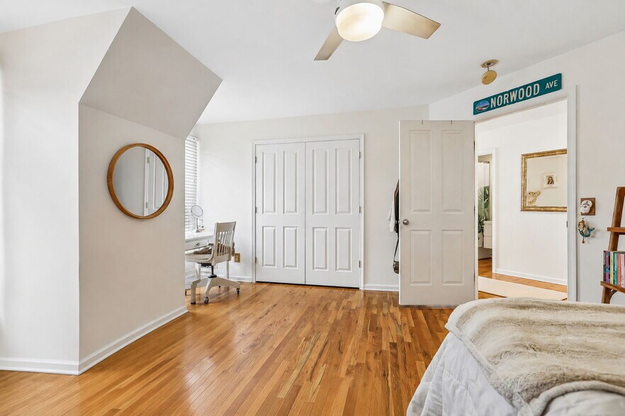 More Photos Of 622 Main St, Avon By The Sea Storefront Retail Residential For Sale