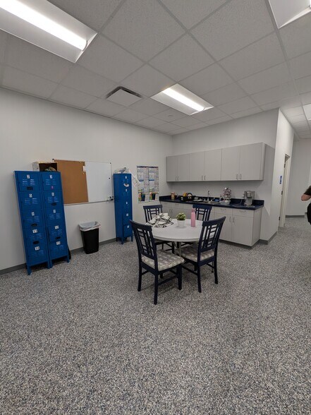 More Photos Of 16719 Balance Cv, Land O' Lakes Office For Sale
