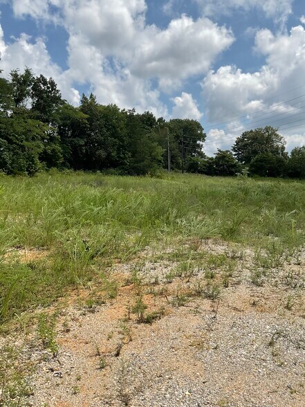 More Photos Of 669 W Broad St, Cookeville Land For Sale