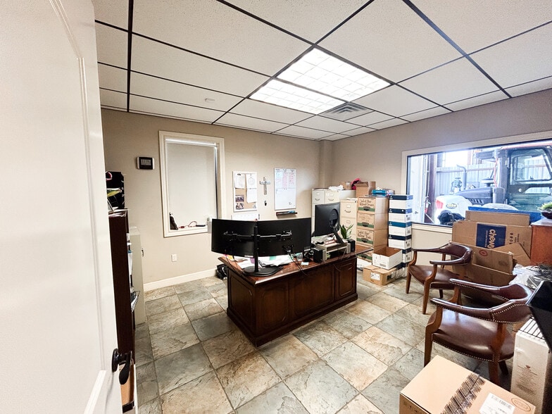 More Photos Of 4606 M.l. King Jr. Boulevard, Lubbock Industrial For Lease