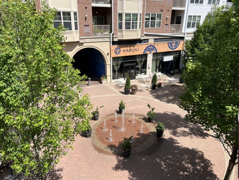 More Photos Of 515 West Ave, Norwalk Unknown For Lease