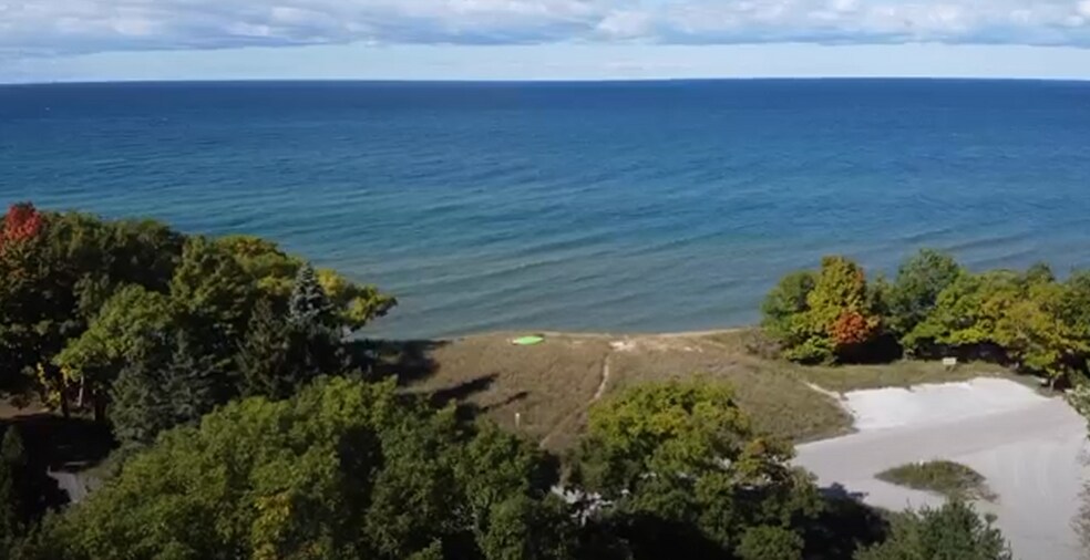 More Photos Of 10244 Lost Valley, Montague Hotel For Sale