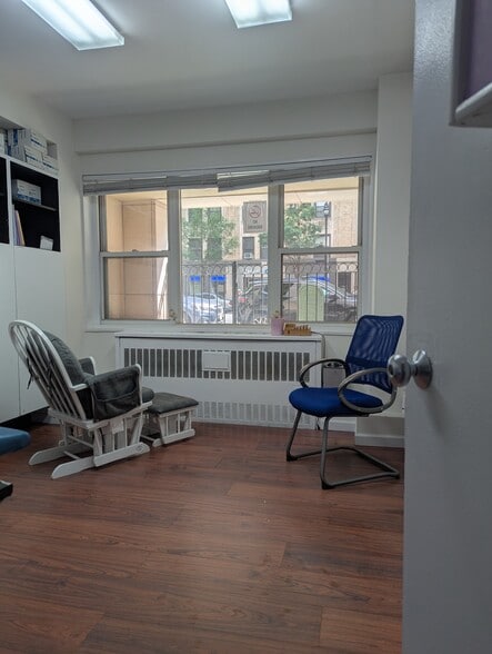 More Photos Of 11 E 86th St, New York Apartments For Sale