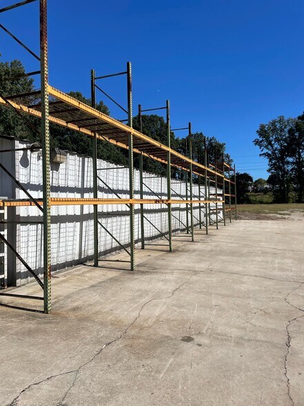 More Photos Of 5290 Highway 42, Ellenwood Distribution For Sale