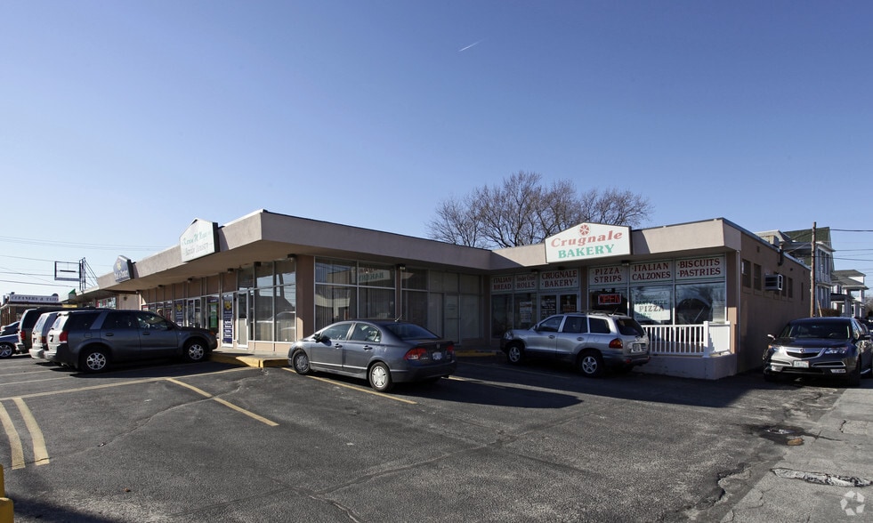 More Photos Of 567 Reservoir Ave, Cranston Storefront For Lease