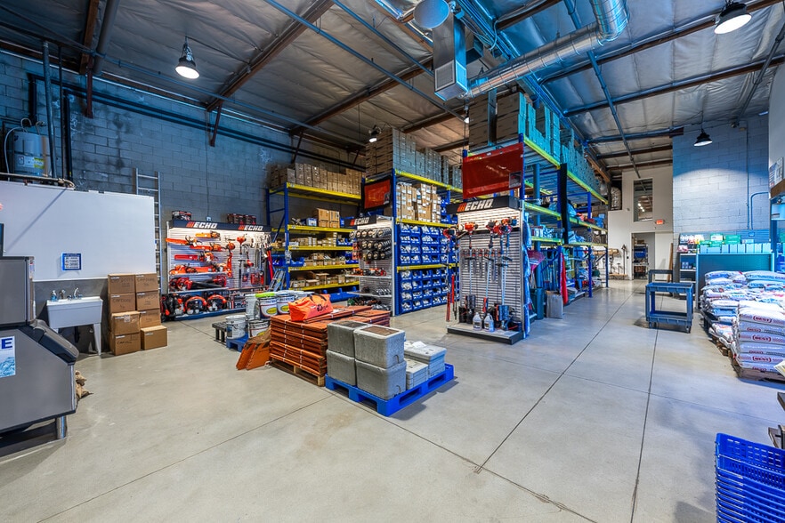 More Photos Of 12610 Saticoy St S, North Hollywood Warehouse For Sale
