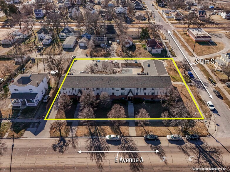 Primary Photo Of 401 E Avenue A, Hutchinson Apartments For Sale