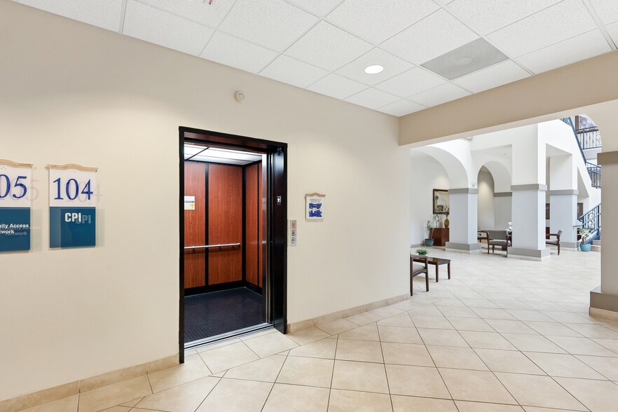 More Photos Of 2275 S Main St, Corona Office For Sale